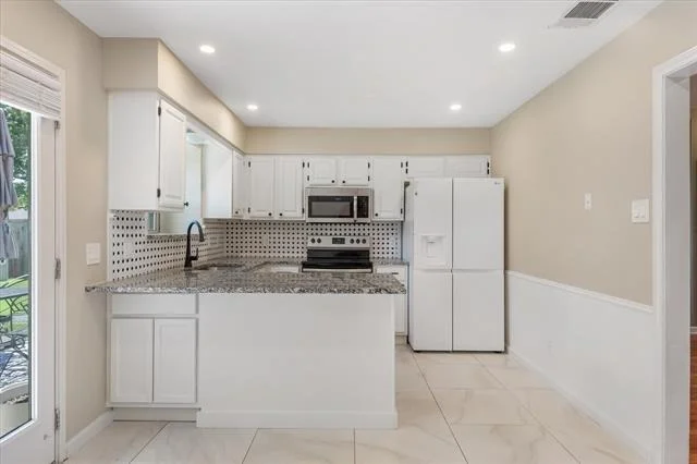 Photo of 328 Pinyon Lane