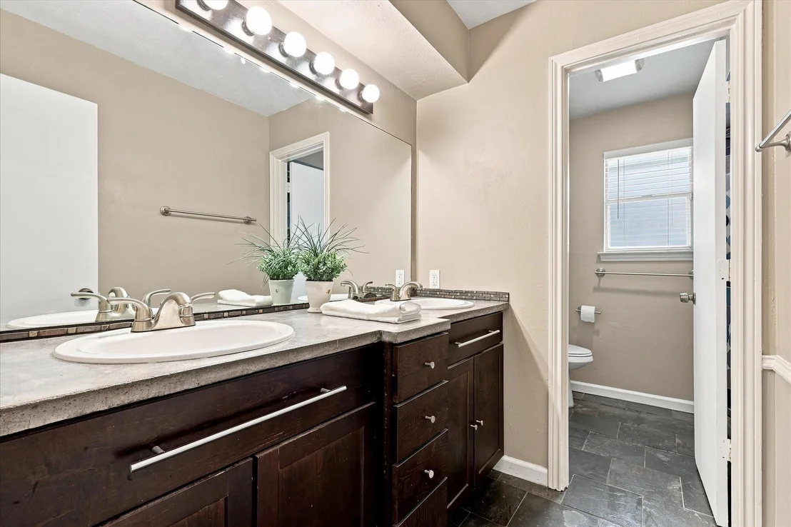 Photo of 2525 Eucalyptus Drive