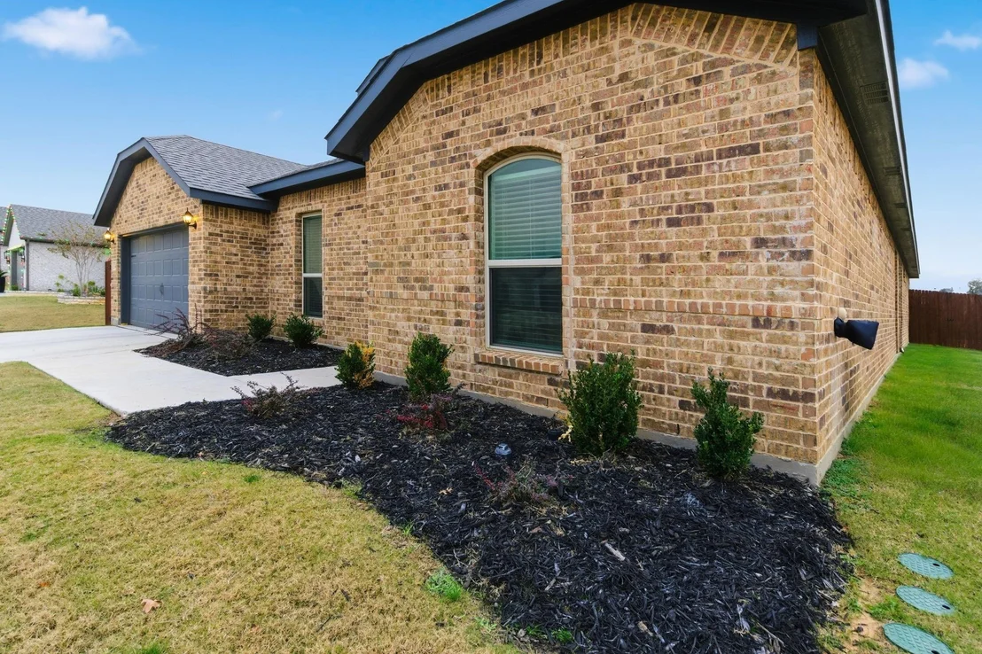 Photo of 437 Falcon Way