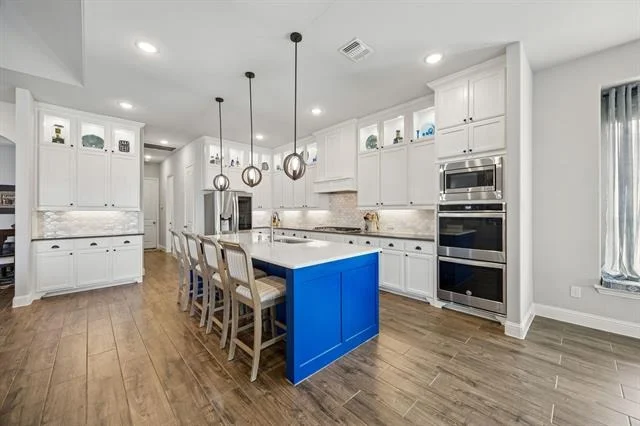 Photo of 1223 Eagle Glen Pass