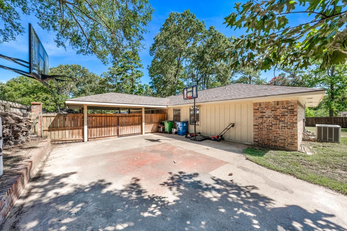 Photo of 415 Nathan Drive