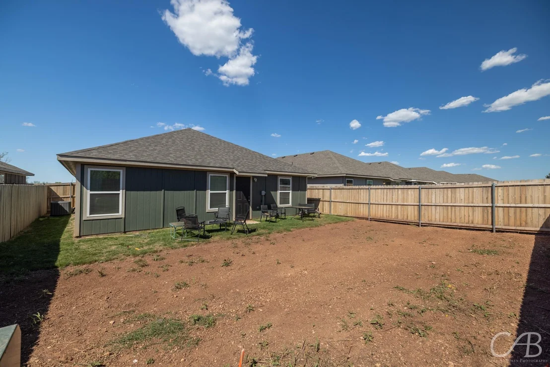 Photo of 7910 Vineyard Drive