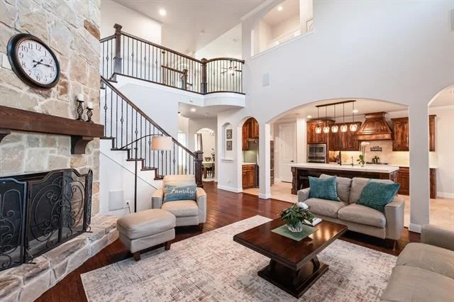 Photo of 2812 Waverley Drive