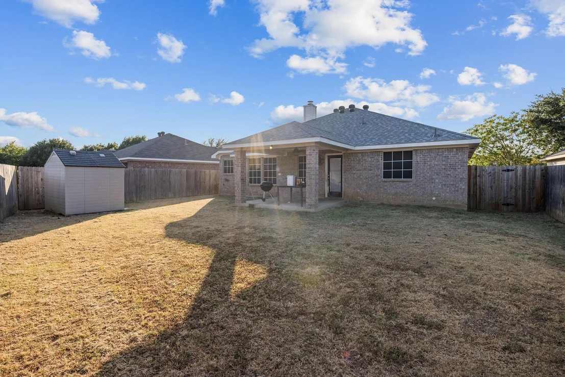 Photo of 607 Meadowbrook Drive