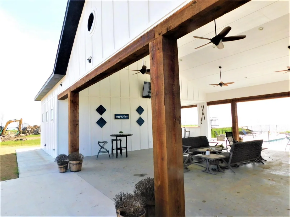 Photo of 5086 Waterfront Road