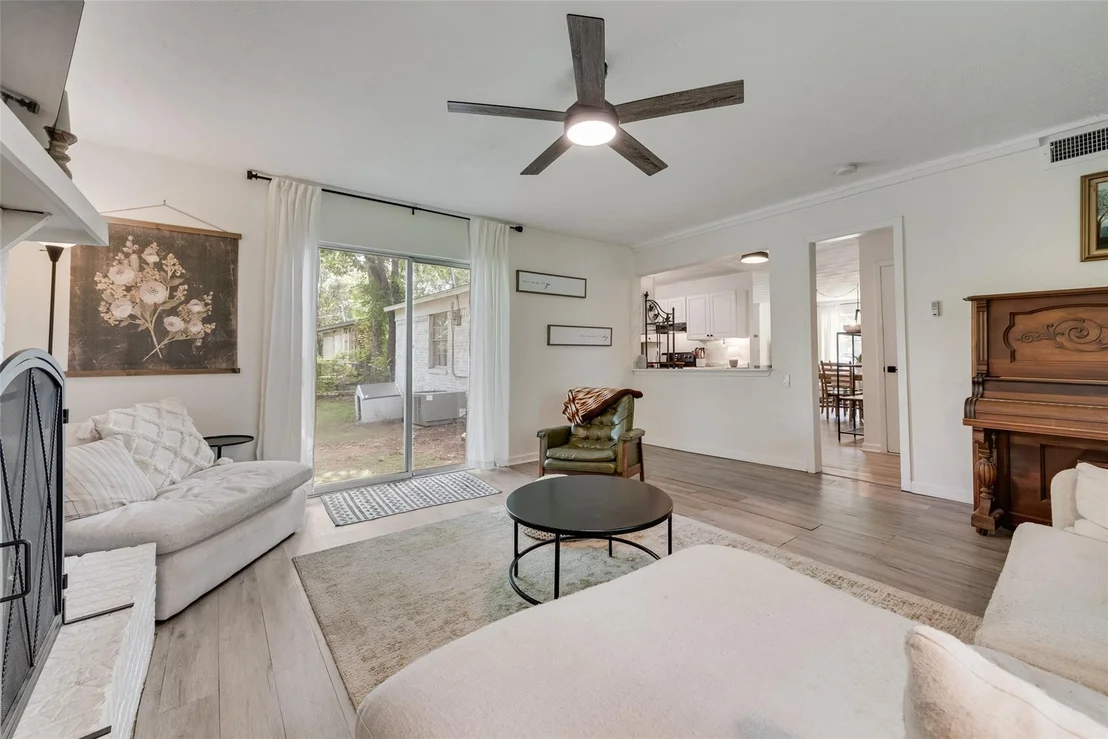 Photo of 3008 Albany Drive