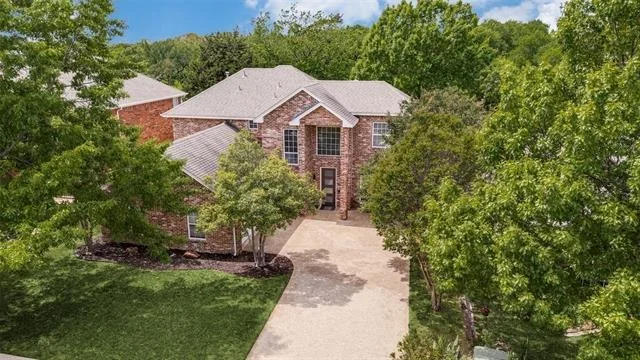 Photo of 9727 Vinewood Drive
