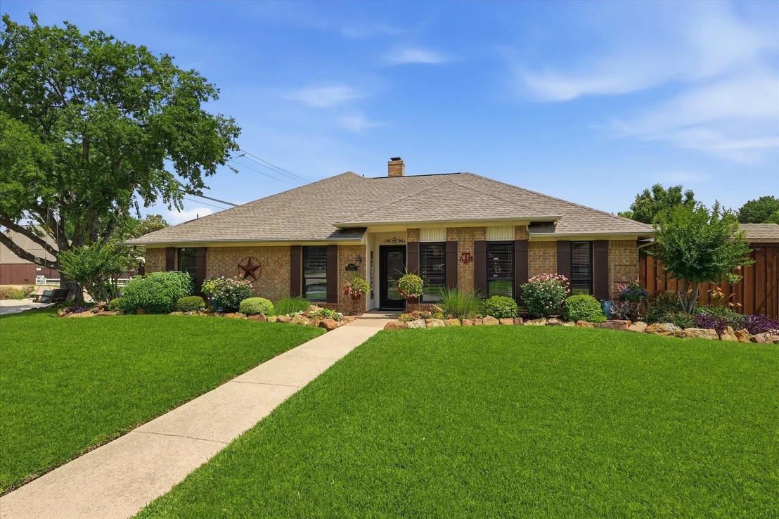 Photo of 600 Quail Lane