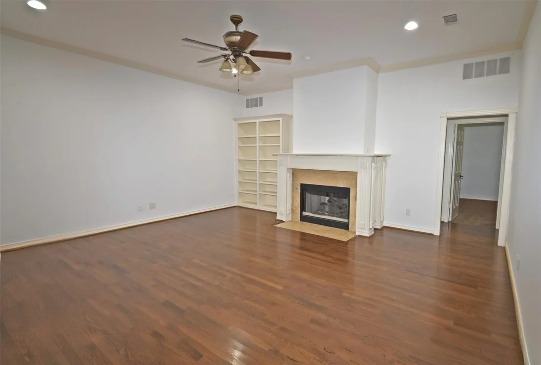 Photo of 2902 Live Oak Drive