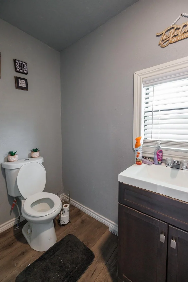 Photo of 308 W 5th Street