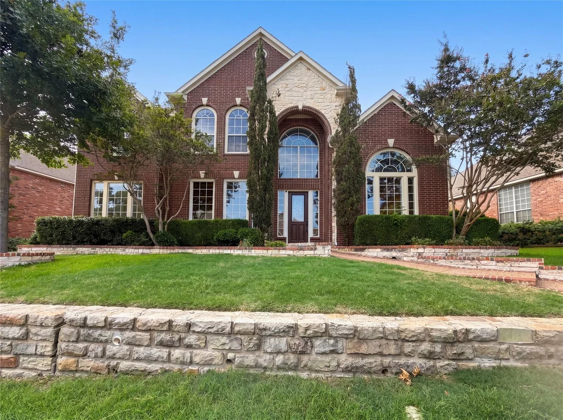 Photo of 1429 Greenbriar Drive