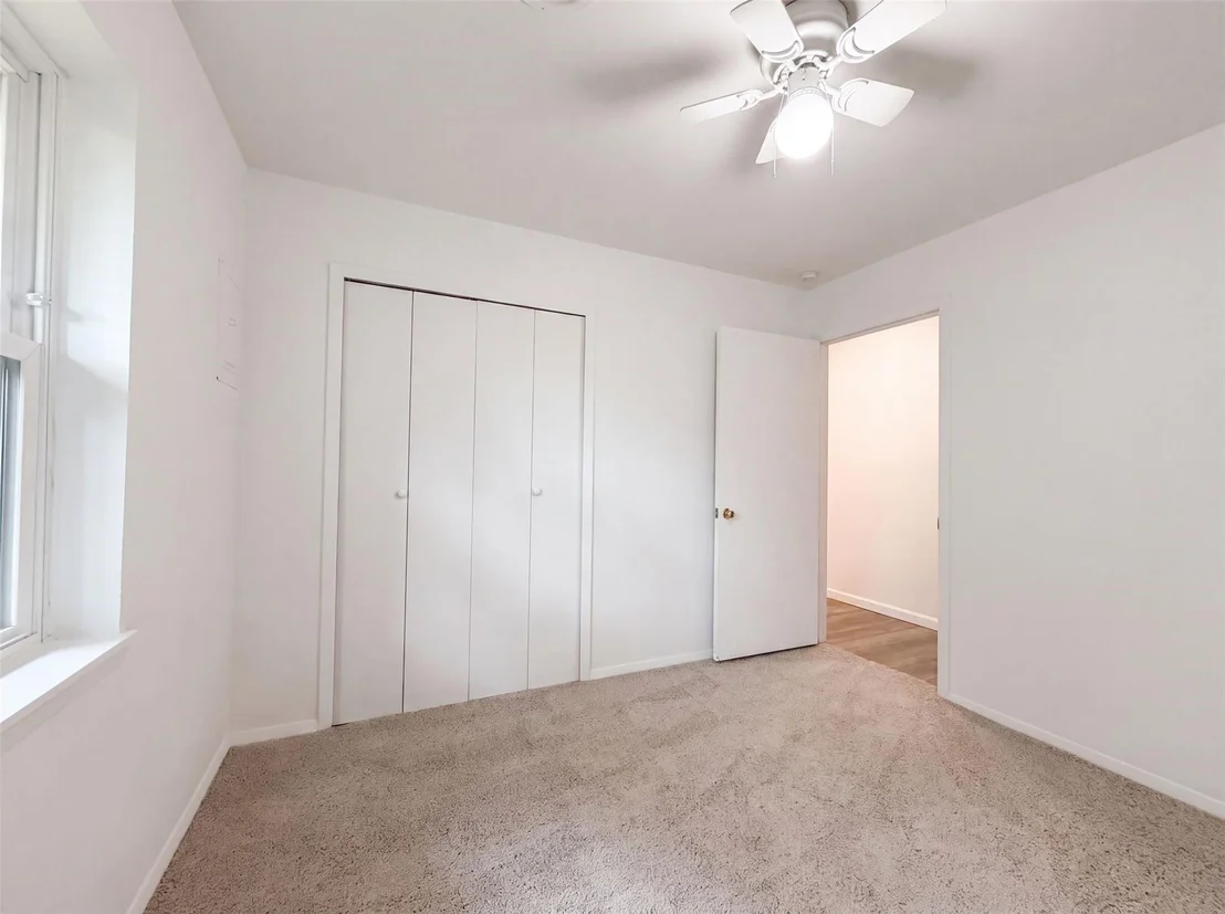 Photo of 1805 Brookview Drive