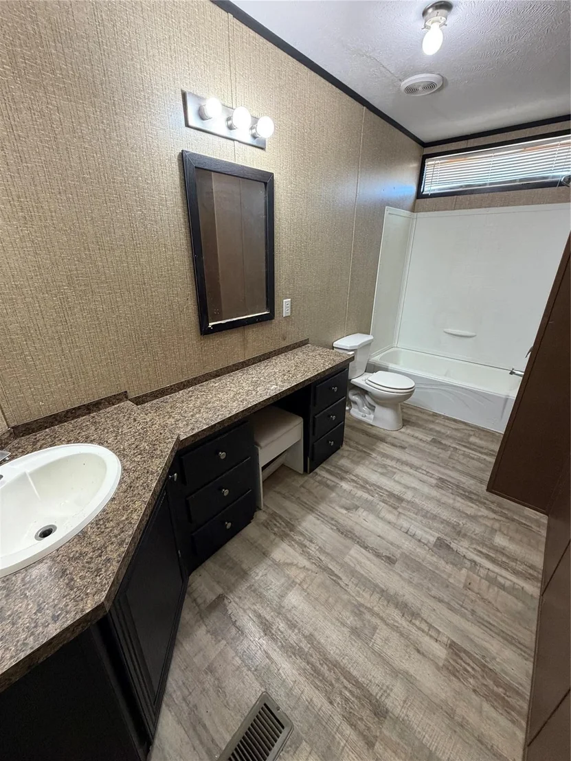 Photo of 408 County Road 4415