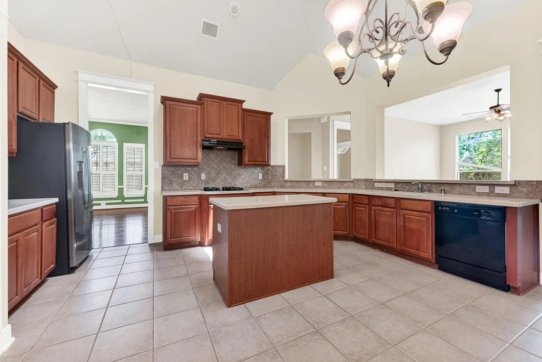 Photo of 630 Candlewood Trail