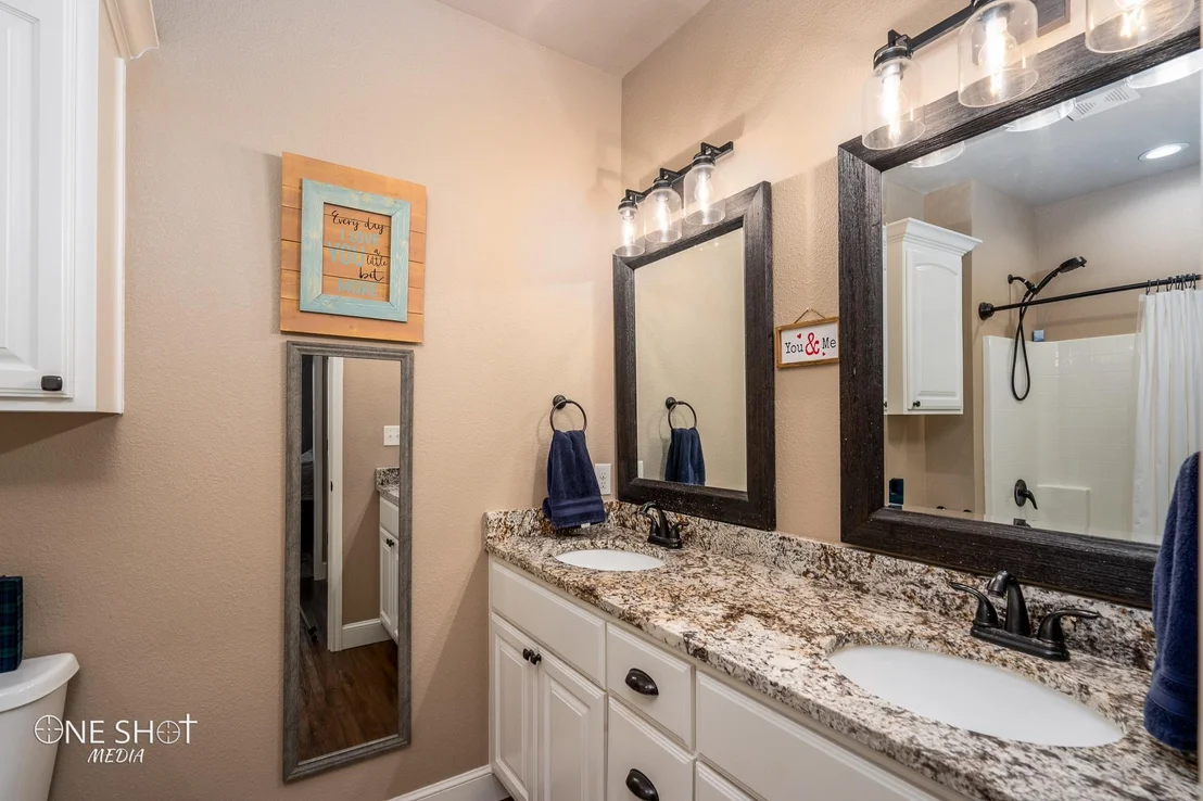 Photo of 3102 Oakley