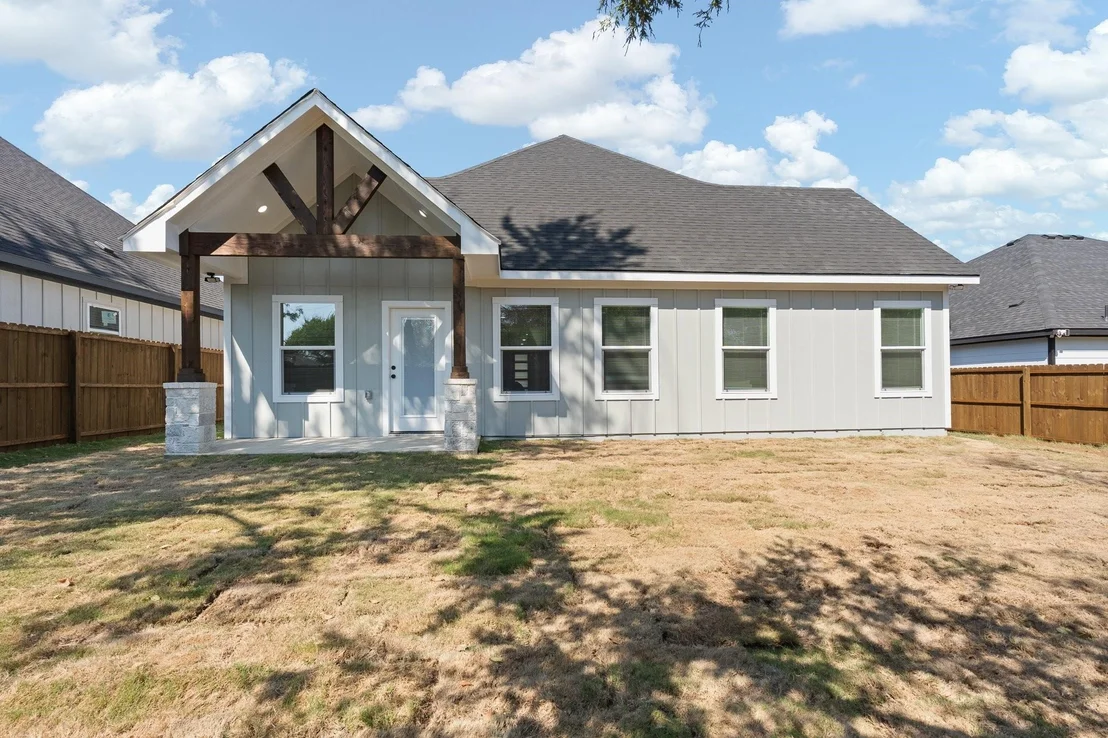 Photo of 809 Tierney Road