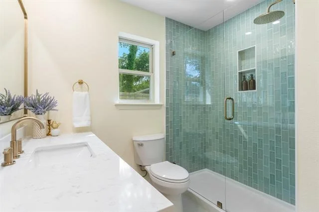 Photo of 2212 Mountainview Drive