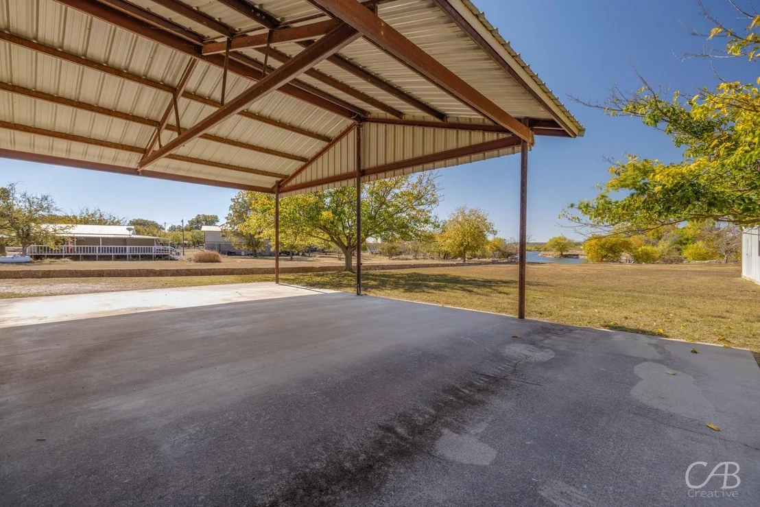 Photo of 155 Lakeview Drive