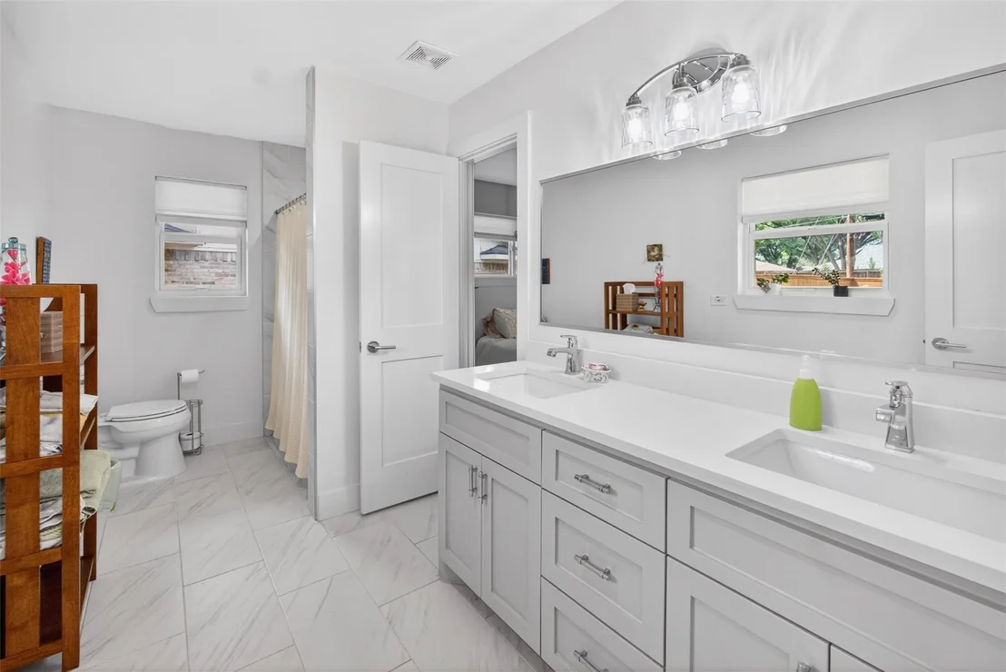 Photo of 6233 Crestmont Drive