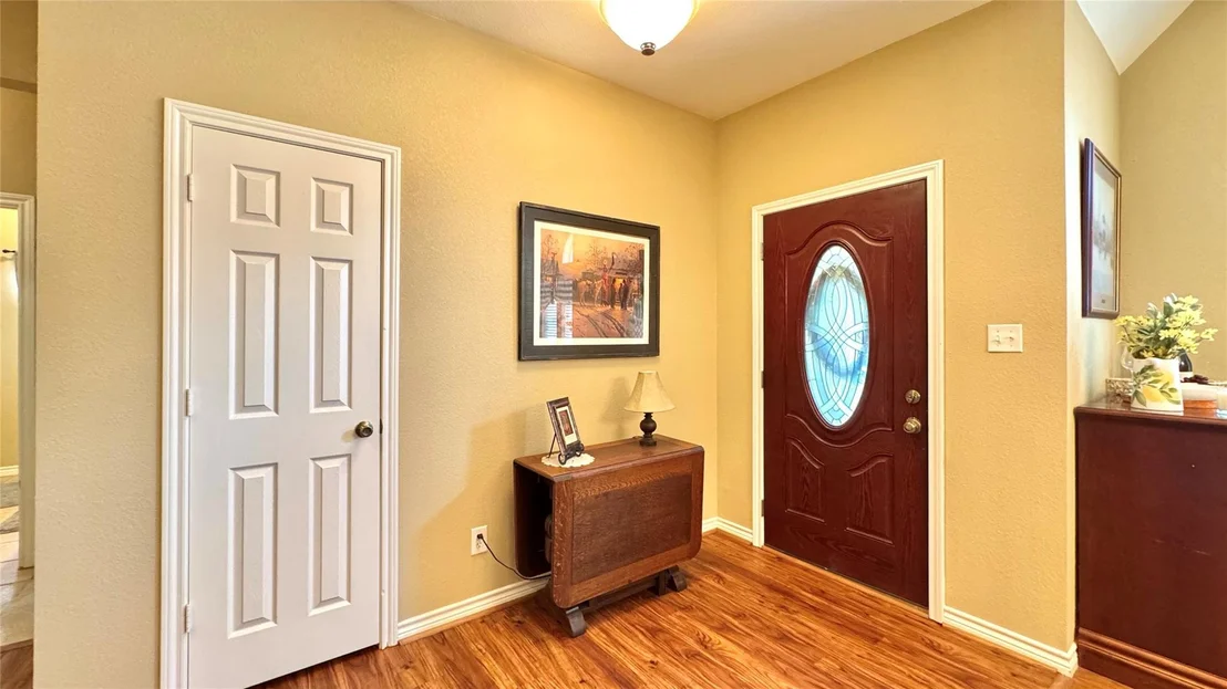 Photo of 115 Meadowood Road
