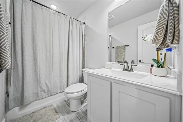 Photo of 1224 Altuda Drive