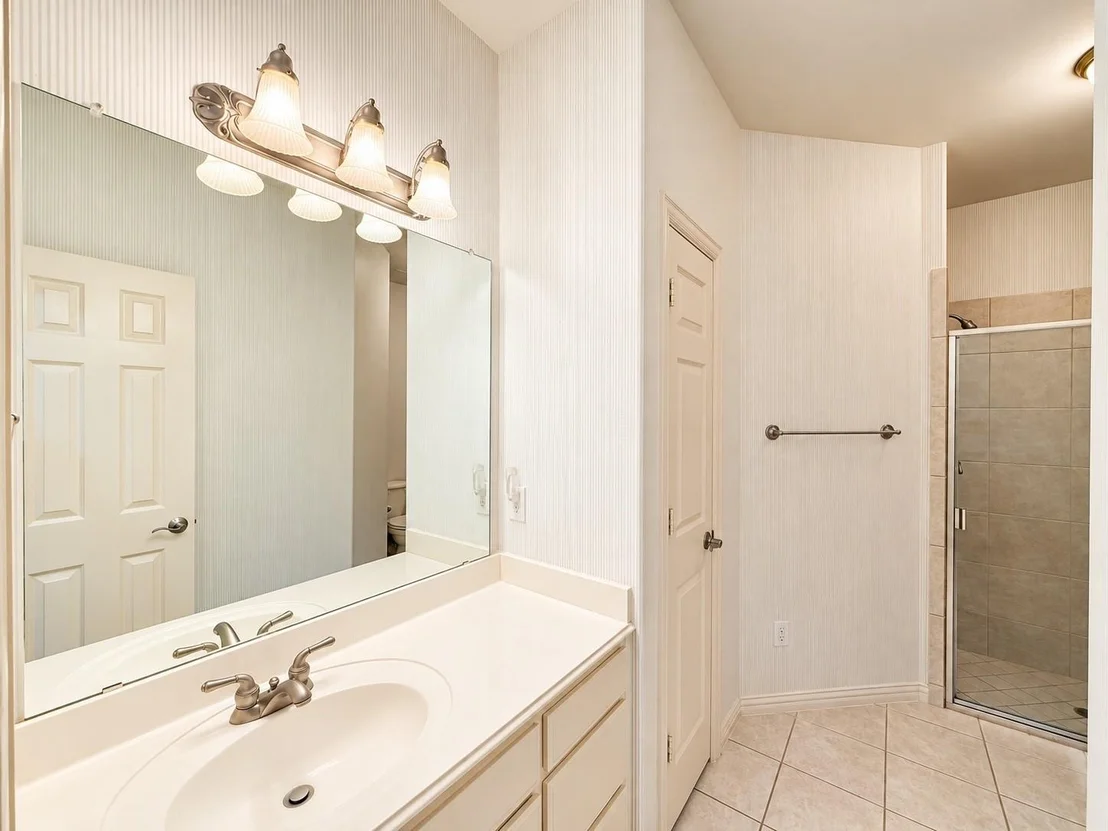 Photo of 768 Ashleigh Lane