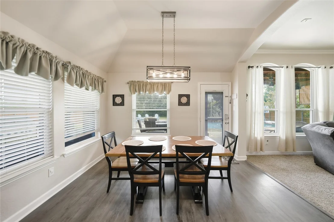 Photo of 1003 Killian Drive