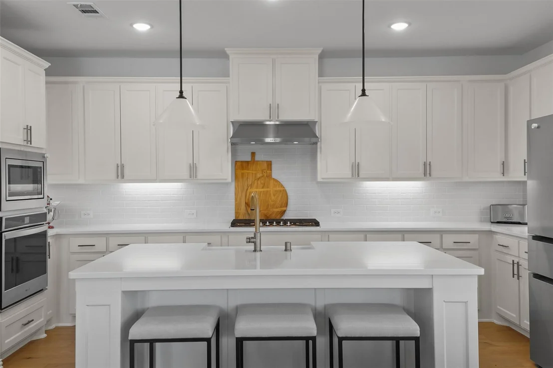 Photo of 6012 Mapleshade Way