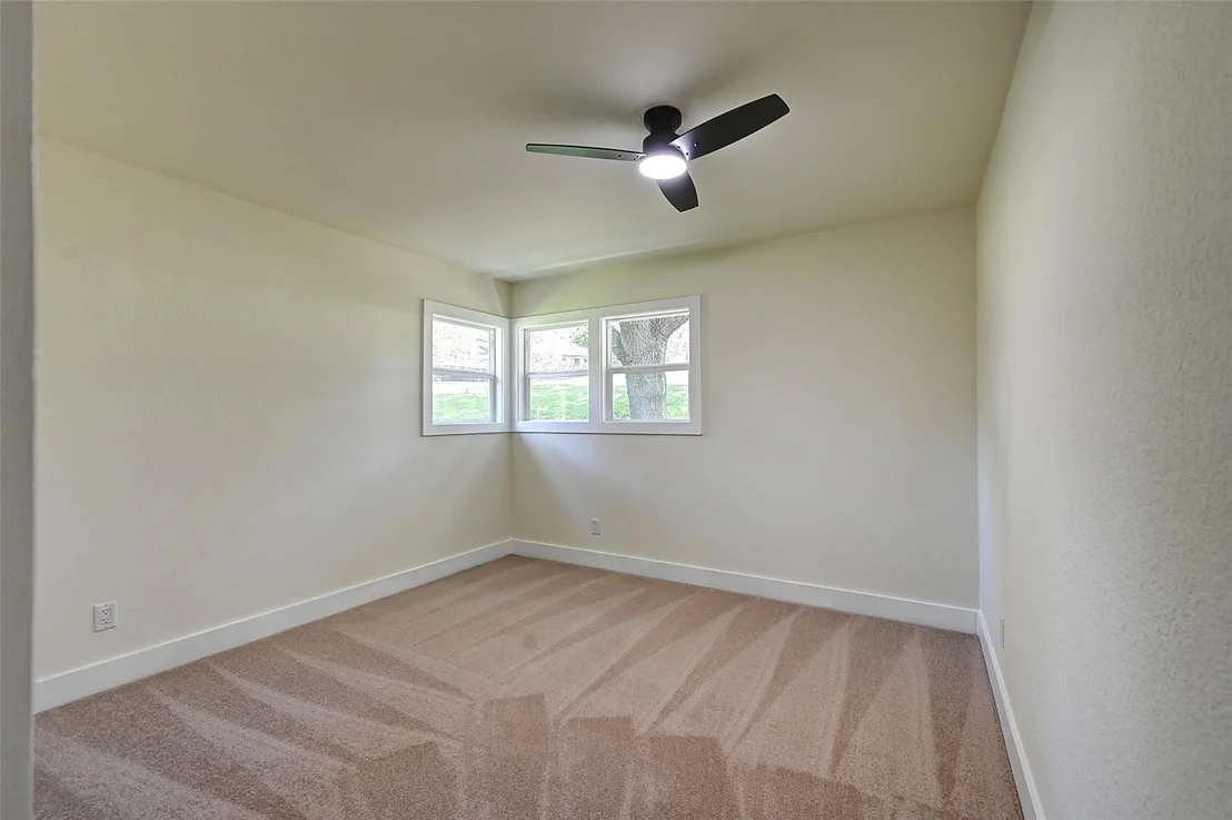 Photo of 3900 Pelham Road