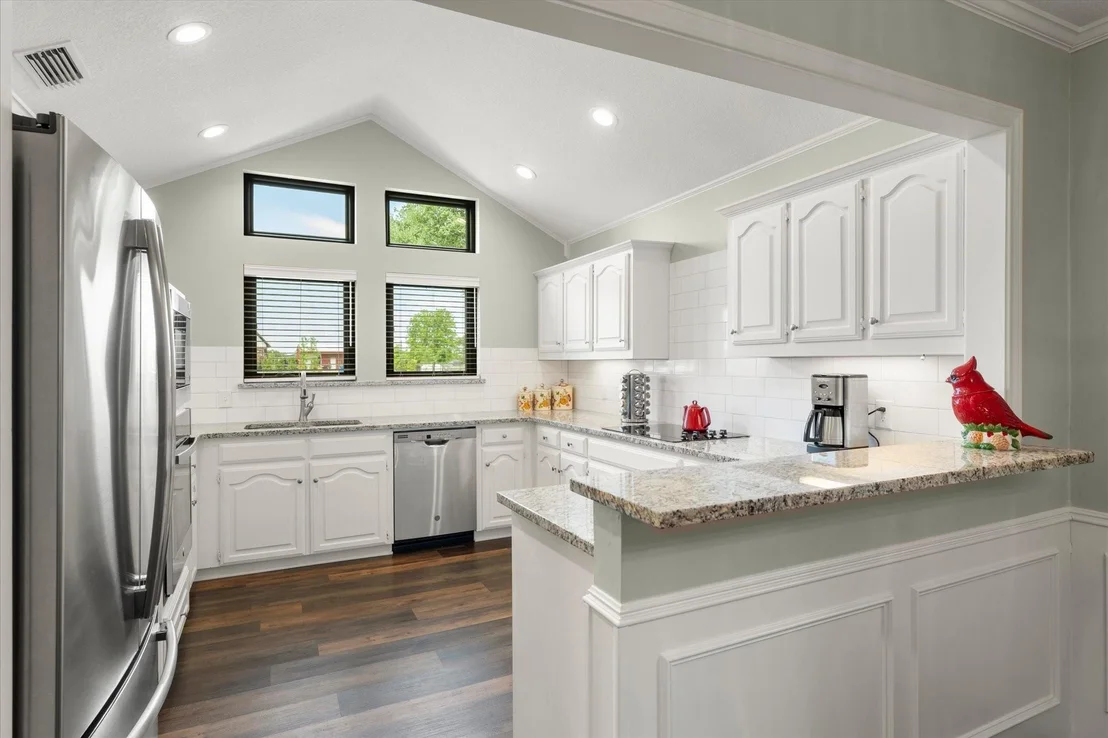 Photo of 10612 Live Oak Drive