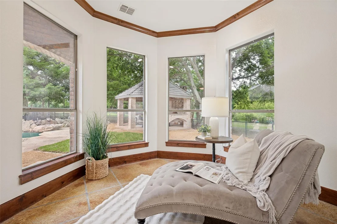 Photo of 2626 Twelve Oaks Lane