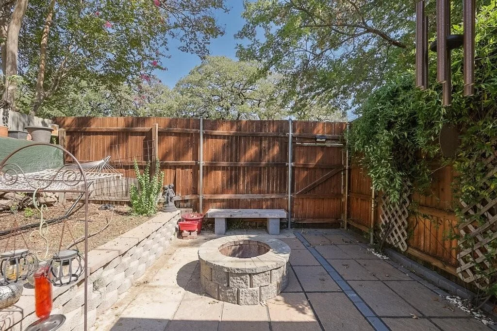 Photo of 2001 Heather Way Drive