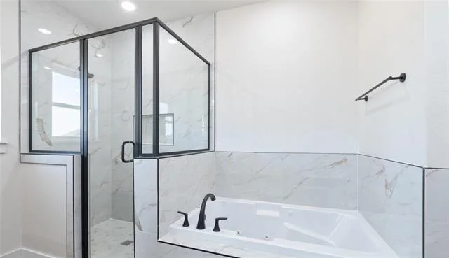 Photo of 140 Logan