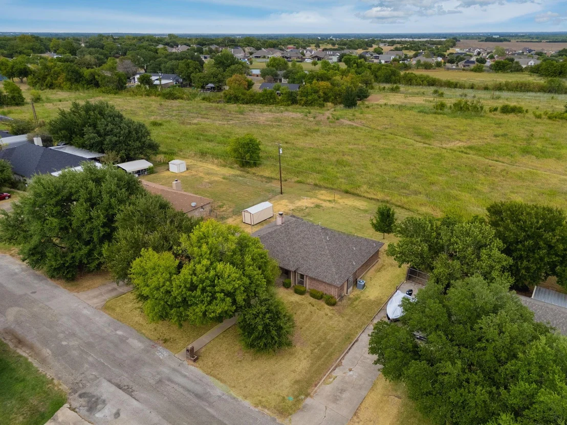 Photo of 502 Celeste Drive
