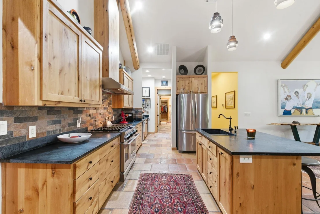 Photo of 2197 Netherly Lane