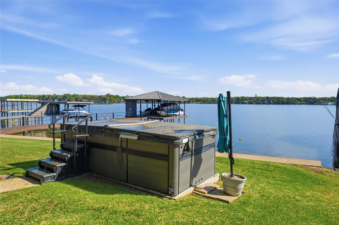 Photo of 648 Enchanted Isles Drive