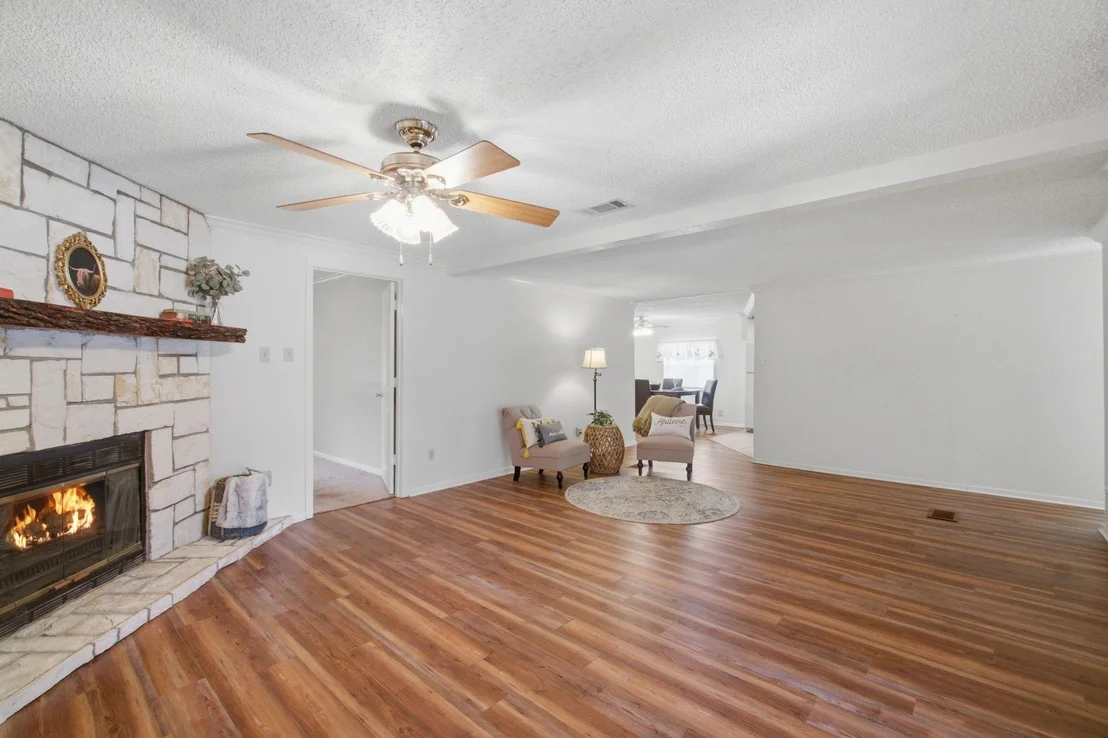 Photo of 5849 Atlantic Drive