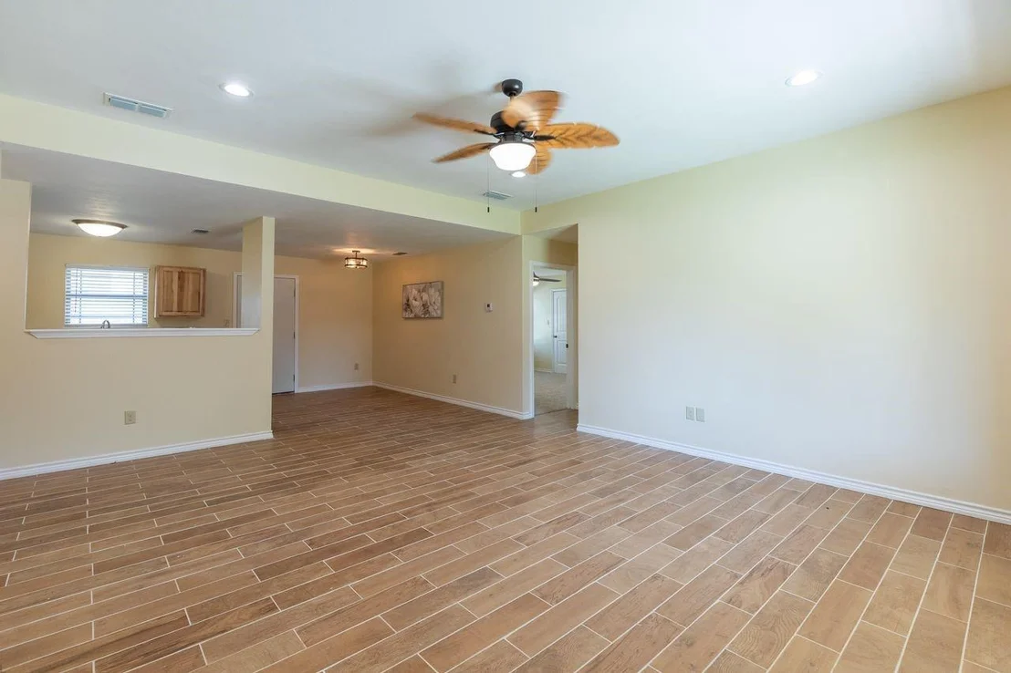 Photo of 2910 Wenwood Road
