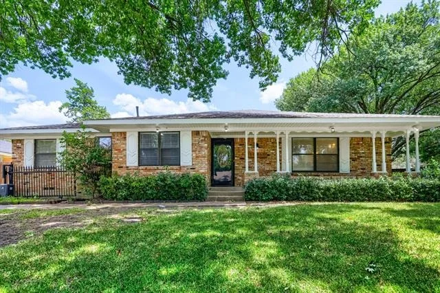 Photo of 10860 Waterbridge Circle