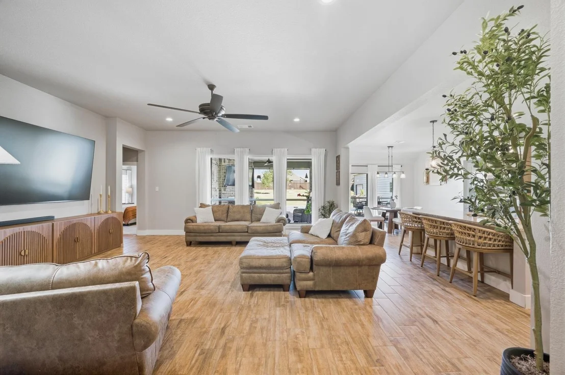 Photo of 110 Oak View Drive
