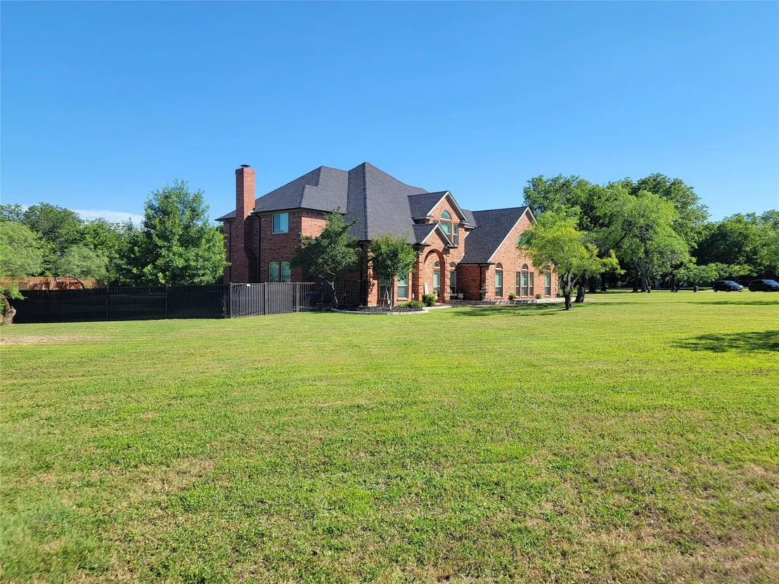 Photo of 4016 Bordeaux Circle