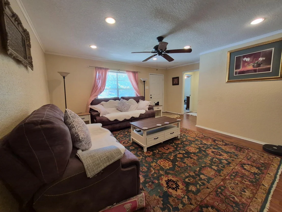 Photo of 2227 Hanover Drive