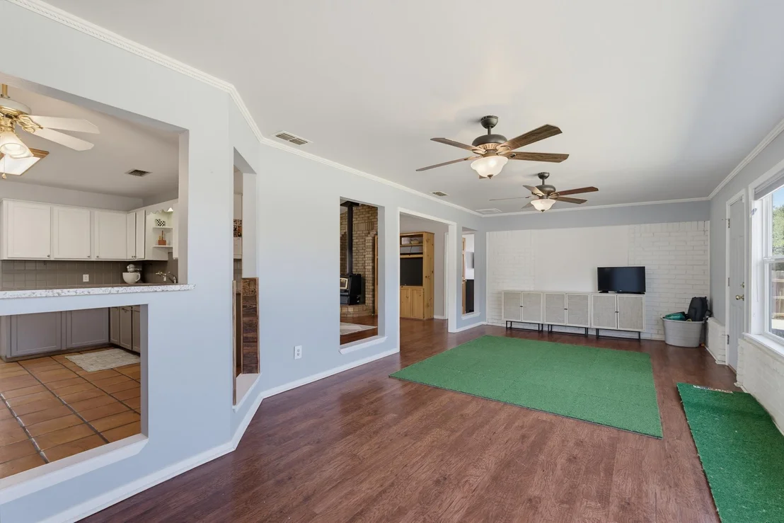 Photo of 1361 Larned Lane