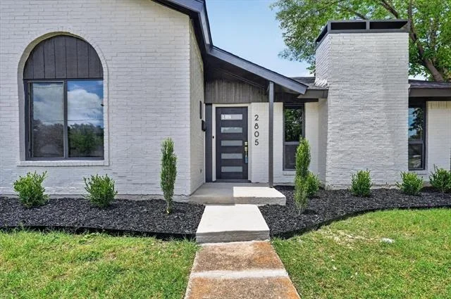 Photo of 2805 Scott Mill Road