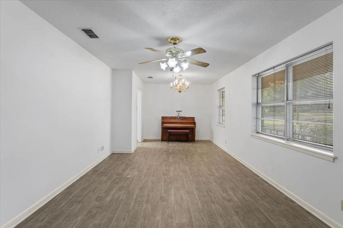 Photo of 202 Sherwood Drive
