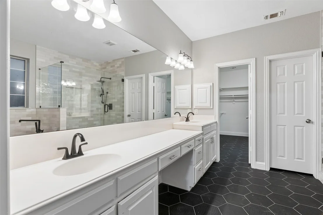 Photo of 5912 Crestberry Lane