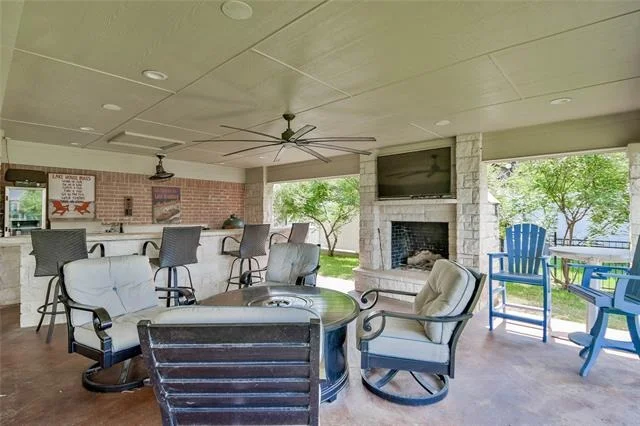 Photo of 2208 Waters Edge Drive