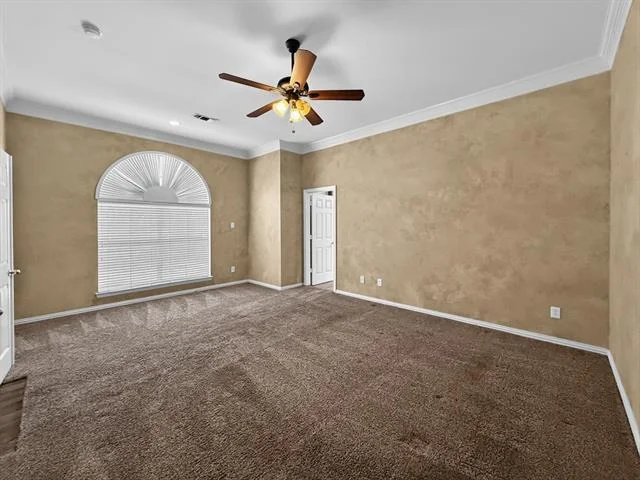 Photo of 2025 Fair Oaks Circle