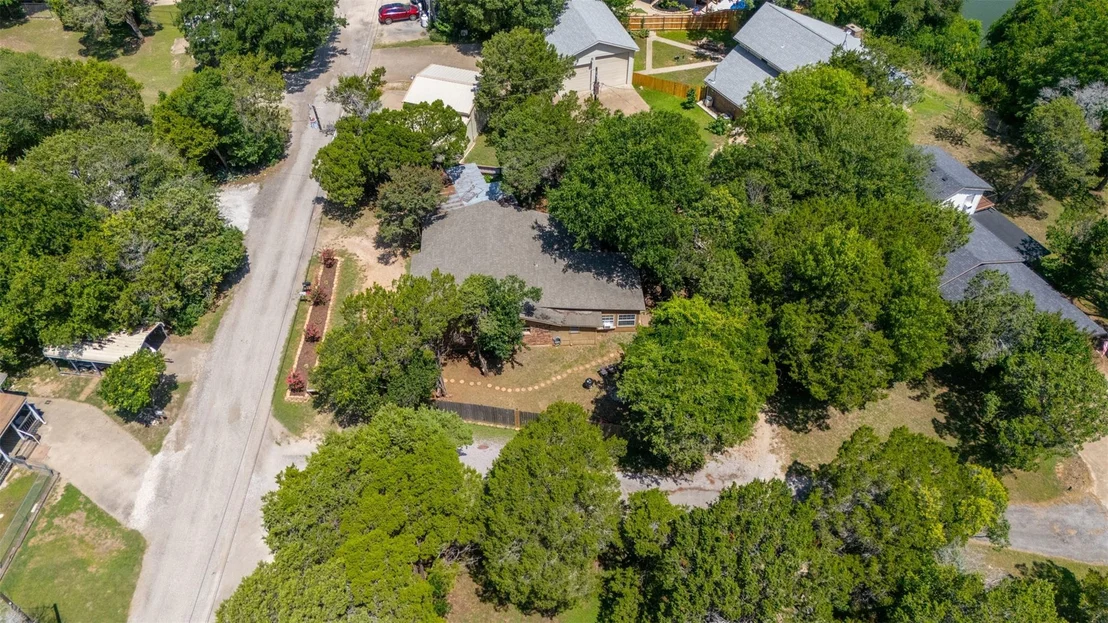 Photo of 190 Crowfoot Lane