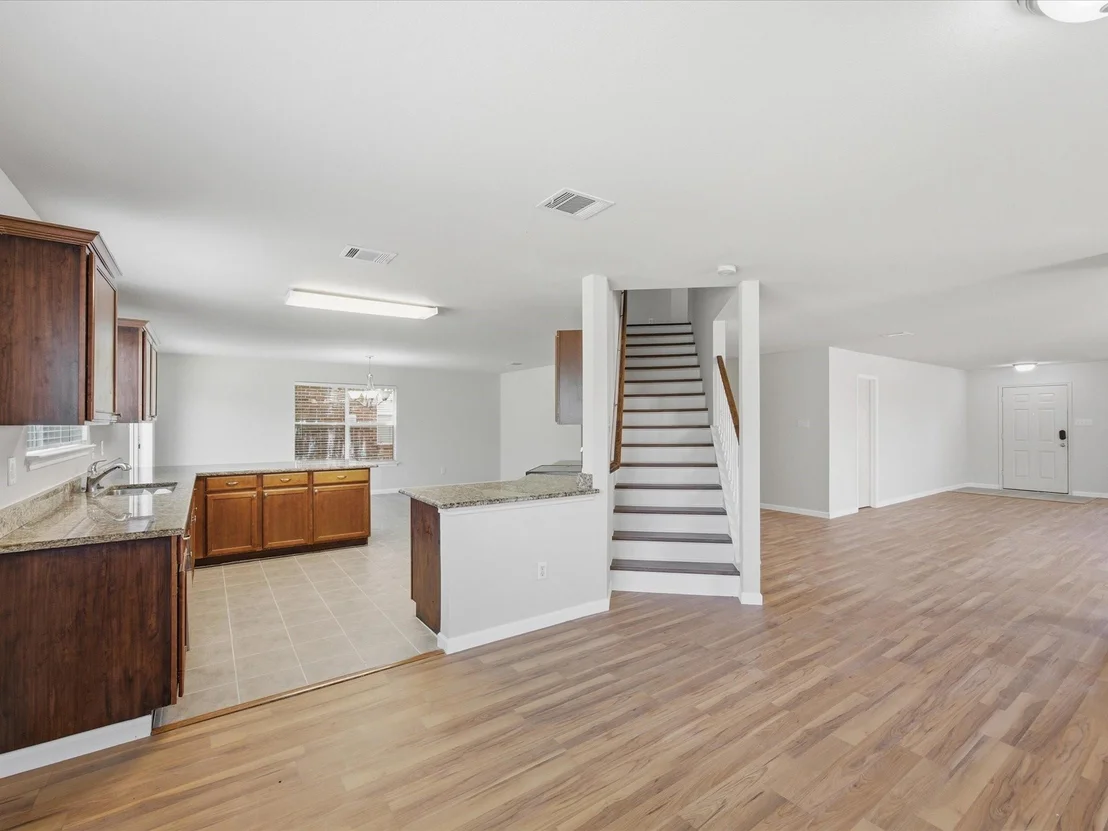 Photo of 2021 Laughlin Road